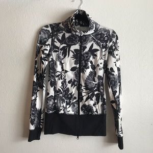 Lululemon Nice Asana Brisk Bloom jacket size 2